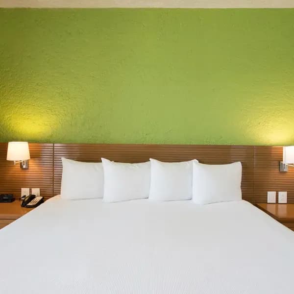 room-image-1-bedroom-2