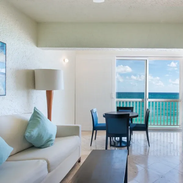 room-image-club-suite-ocean-view-3